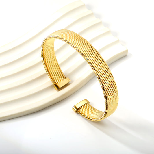 Classic Timeless Bangle