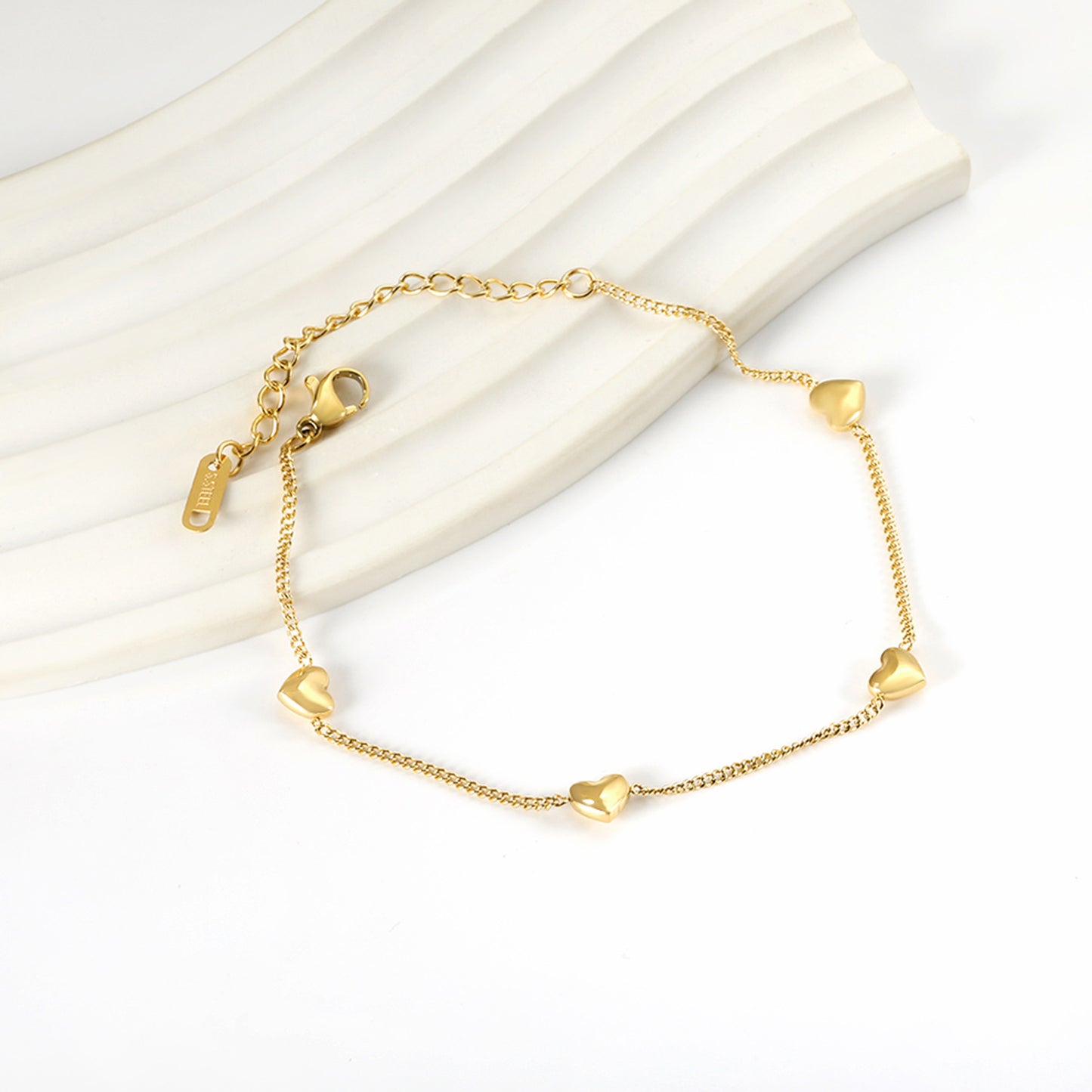 Dainty Love Heart Bracelet